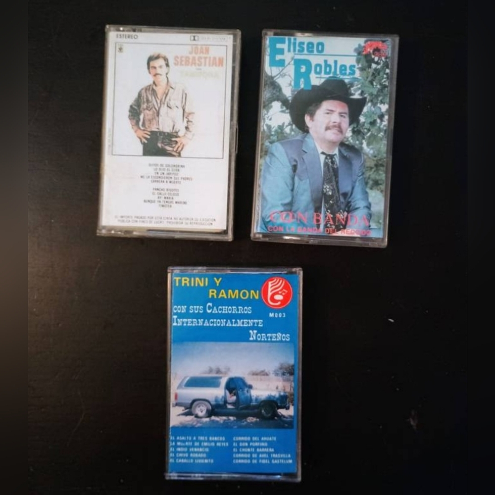 Vintage CorridosMusic Cassette Tapes Set